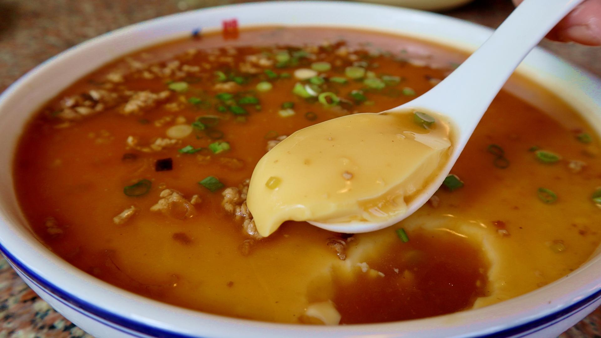 大厨教你做肉末蒸蛋,注意2点,蛋羹嫩滑无蜂窝,专治小孩不吃饭