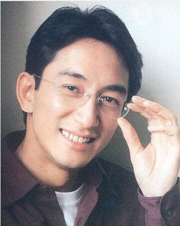 跟小时候比起来可以说是大变样了,吴启华女儿小名猪猪,大名吴羡儿