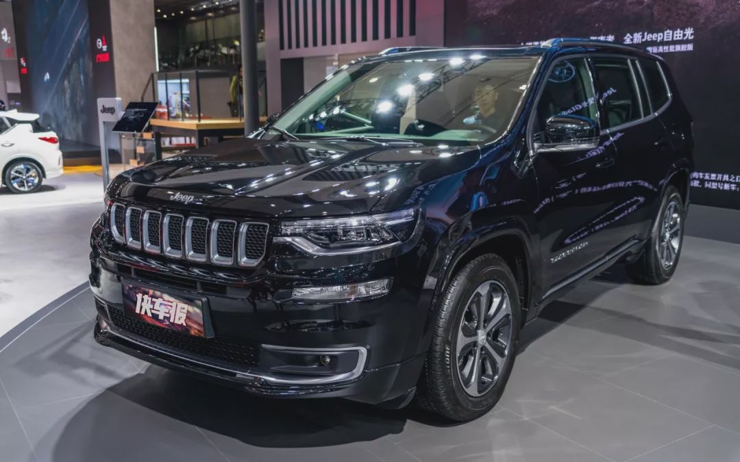 jeep指挥官phev:不再是那个硬汉了【快车体验246】