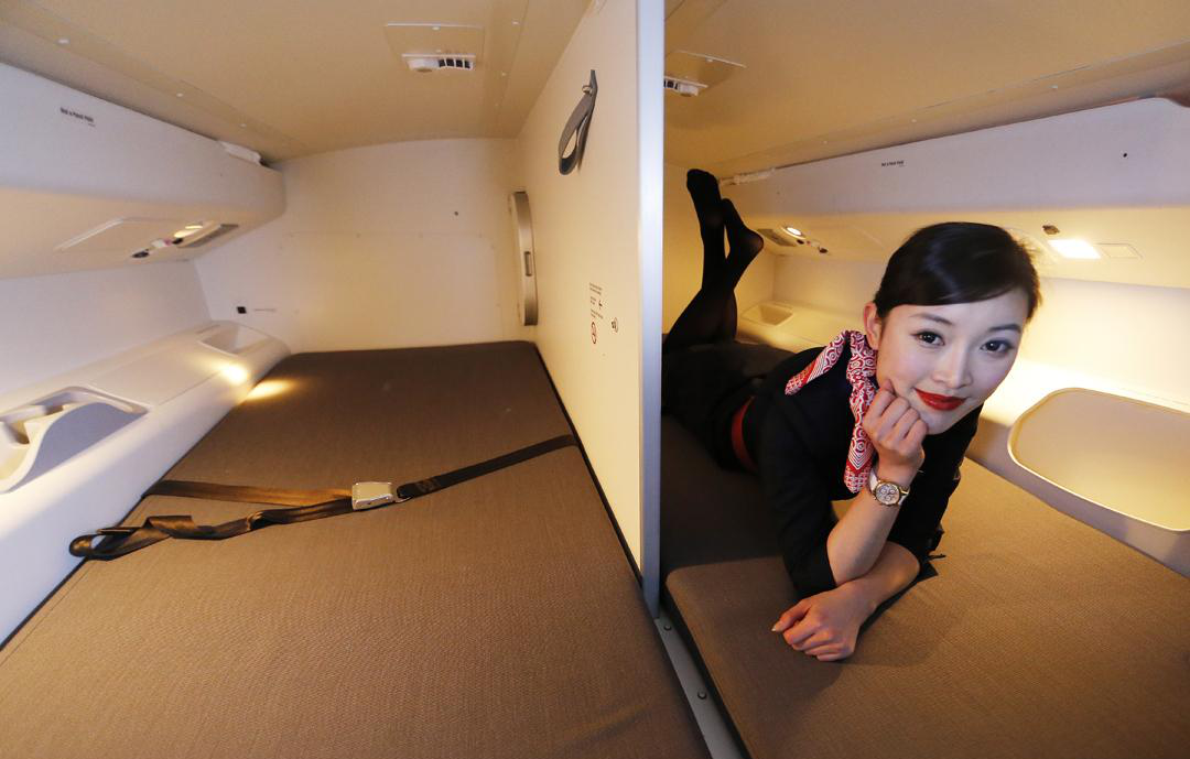 空乘人员都在哪里休息?如此隐蔽的地方,我是真的不敢想