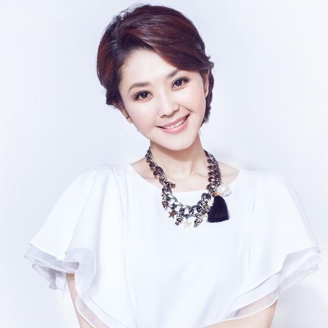 她是河北台最优质女主持人,主持过央视节目,拿过"金话筒奖"