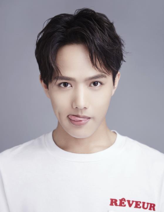 《延禧》番外"超勇亲王":帅到敢露额头,得到于正力捧