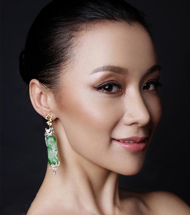 她是杜淳红颜知己十七岁赚十万港币如今不温不火全因倔脾气