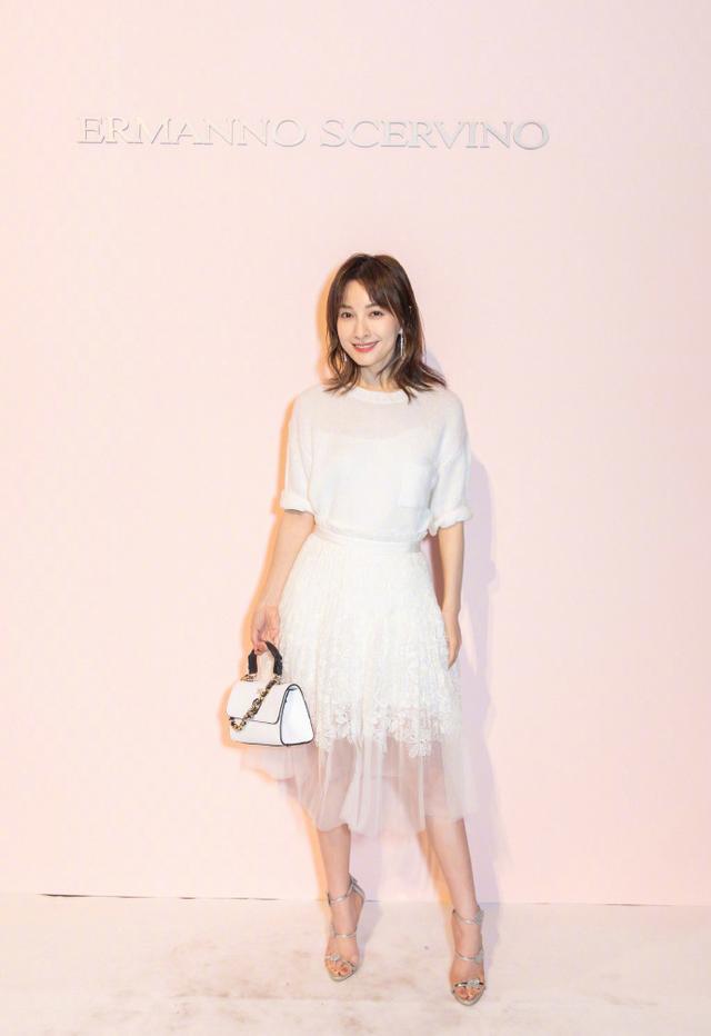 36岁吴昕如何逆袭成时尚女王?全靠7个穿搭小技巧展现超高气场