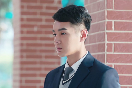 主演集体"反穿越"变身商界精英,太有才