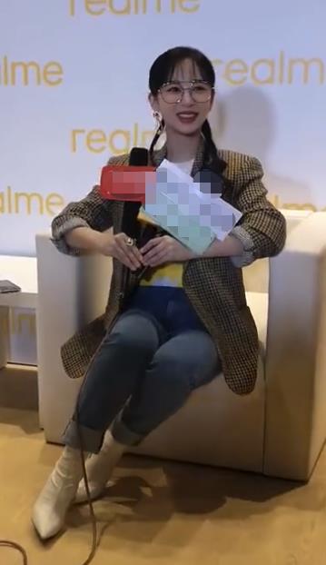 杨紫疑似受邀央视春晚,被问“控制体重”,这回答太佛系了