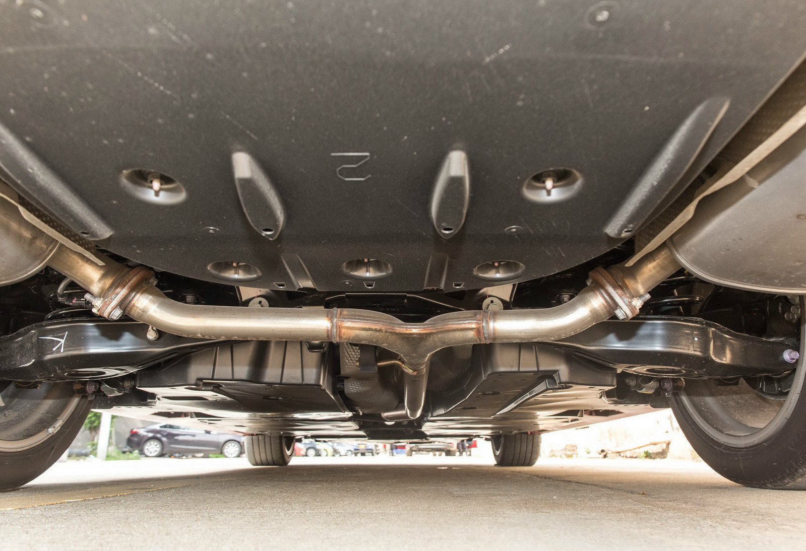 试驾凯美瑞运动版,完全颠覆形象后,成为了别的车主羡慕的样子