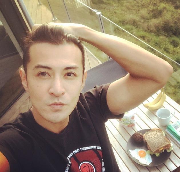 亲哥一家三口去世后,明道情绪崩溃,183club张佑天发文力挺明道