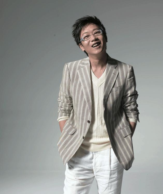 因摔耳机不满节目规则,现如今活成了这样|央视|林海|主持人_新浪新闻