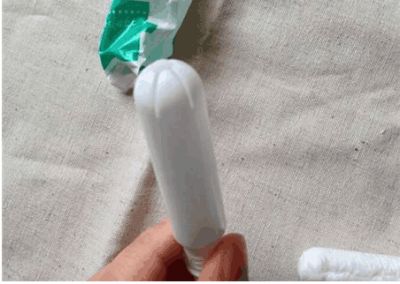 女子用卫生棉条被卡住跑去医院才取出来用此物不能急