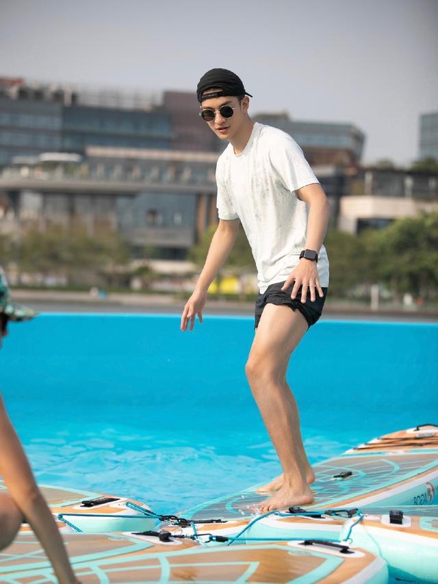 屈楚萧太有个性了