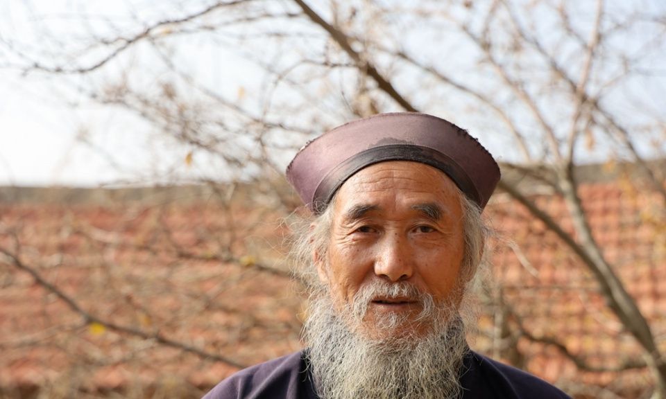 我,70岁,是名道士,下山19年,生活靠化缘,虽苦却也快乐着