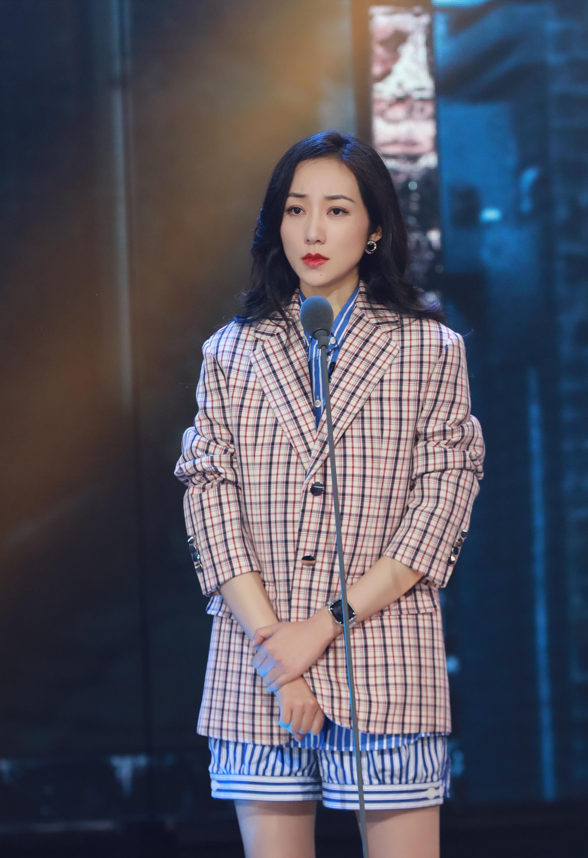 韩雪声临其境优雅剧照知性穿搭好精致和贾乃亮配音太强大