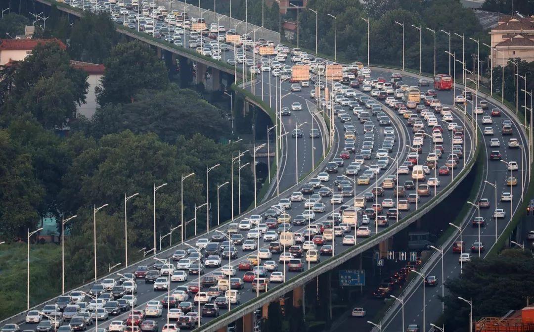 一锤定音：两亿私家车对中国车市意味着什么?