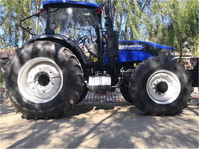 二手的雷沃2104拖拉机,用了370个小时就卖?值吗?