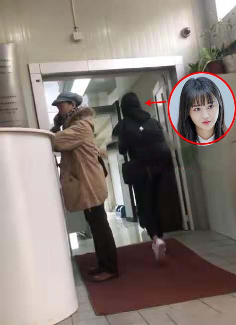 郑爽赴上海静安区人民法院疑起诉张恒交换庭前证据