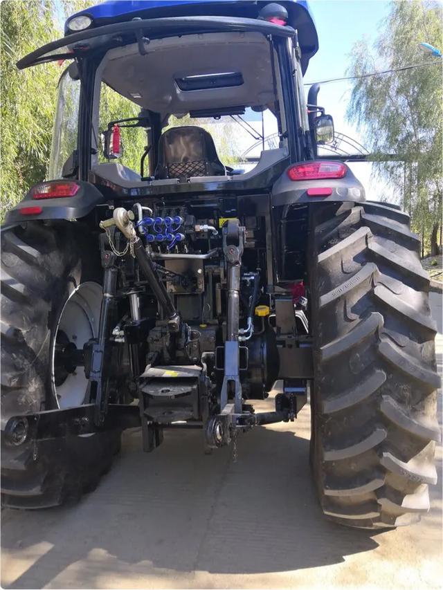 二手的雷沃2104拖拉机,用了370个小时就卖?值吗?