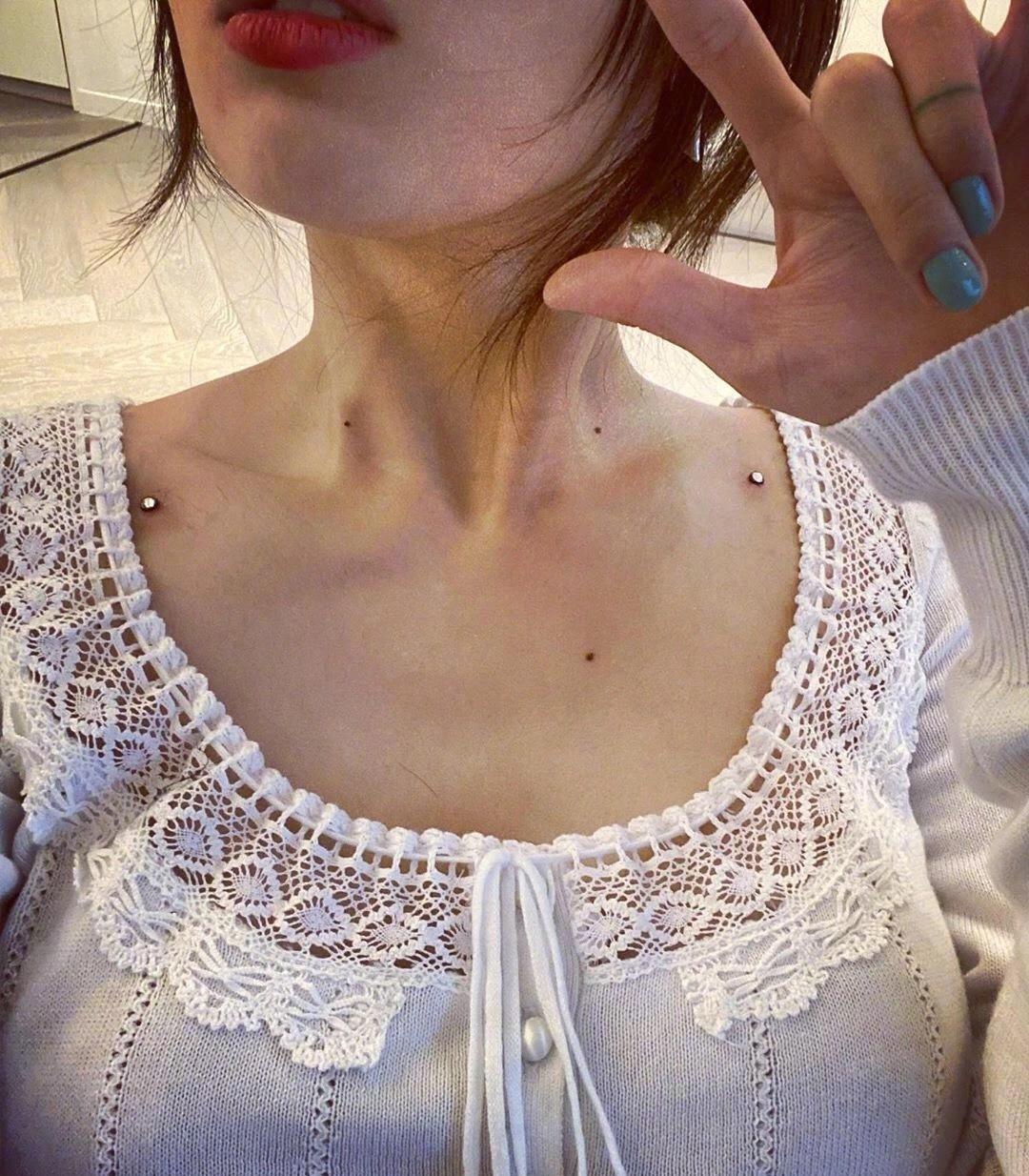 小野马泫雅自爆锁骨钉美照,举动非常人所能及,网友:看着好疼