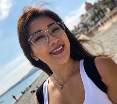 没想到34岁的刘明湘身材这么好,网友:真漂亮!