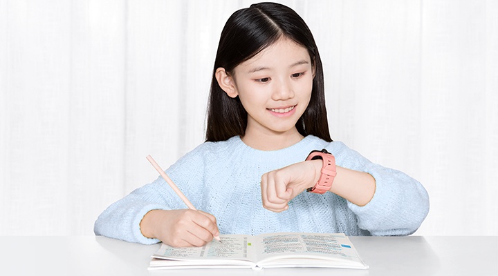 新年不能只发红包！小米发布既安全还可以学习的高端旗舰儿童手表