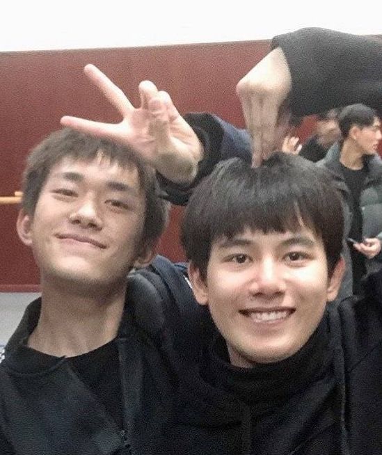 胡先煦给易烊千玺介绍女友被拒?看了两人合照,终于知道为什么