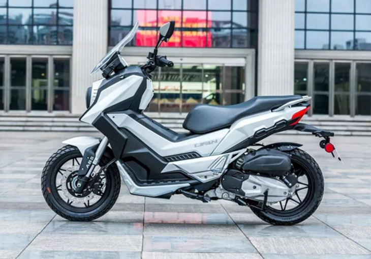 力帆造自家的x-adv摩托车液晶仪表 前后碟刹 abs自带越野元素