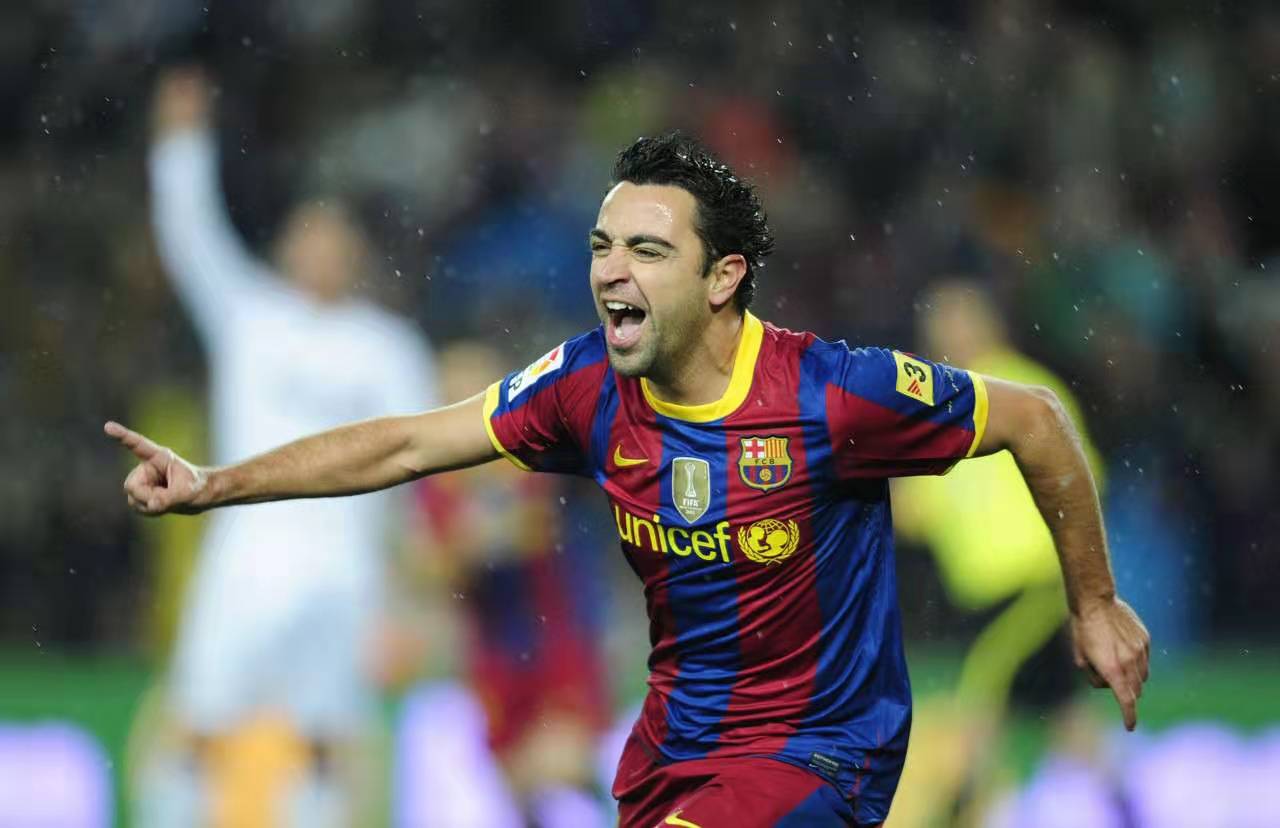 足球场上的攻防枢纽!盘点足坛伟大的8号球员:现役仅1人!