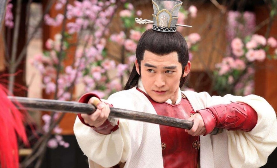 左天成是《兴唐传》中的人物,为汜水关总兵大将.