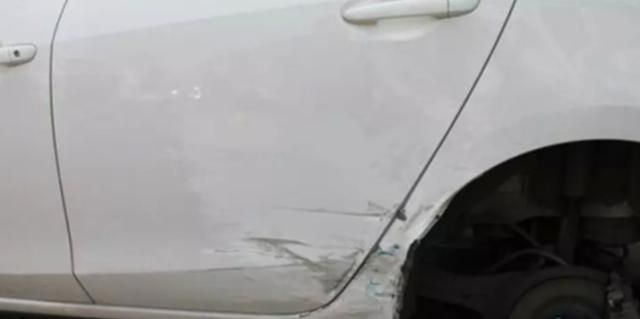 10辆新车中就有7辆车有划痕 但车主为什么都不修 看完涨知识了 新浪汽车