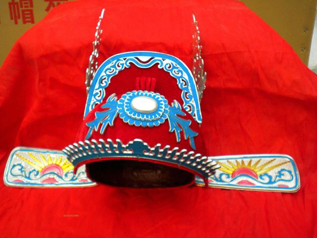 古代状元帽让宋庠意料不到的是,吕夷简在这件事上把他"卖"了.