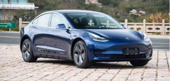 不到30万元，还免购置税，国产特斯拉性价比如何？