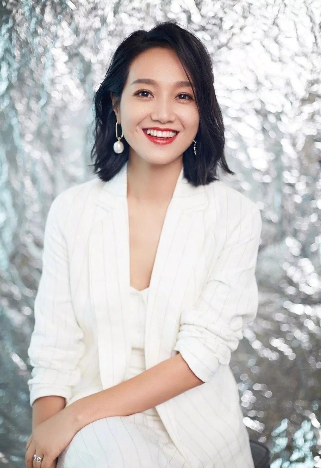 朱丹经纪人发文怒怼网友,否认朱丹被"封杀",称没钱买热搜