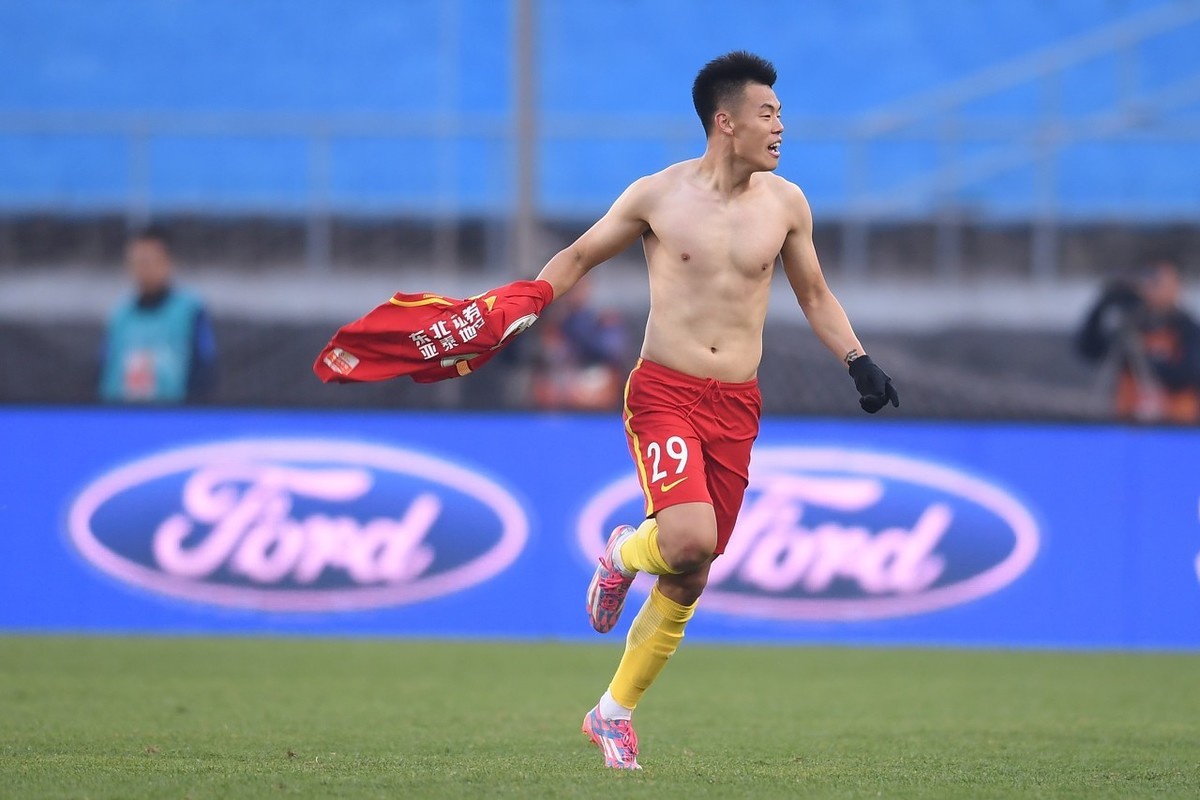Li Alex Football 恒大用归化球员换李磊?记者:阿兰或阿洛伊西奥, 国安随便挑!|李磊|谭龙|国安_新浪新闻