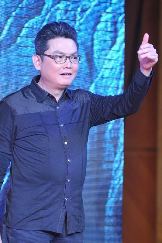 石班瑜,周星驰电影御用配音师,为什么离开星爷就不火了?