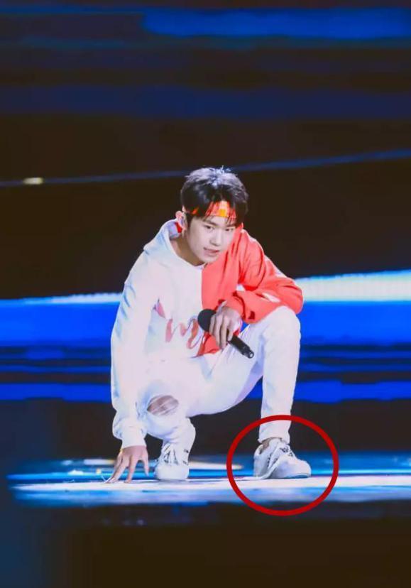 盘点那些明星不为人知的小怪癖你发现了几个