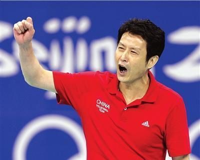 他是女排功勋,3次战奥运亲人遇噩耗,二婚娶排球女神|陈忠和|李东红