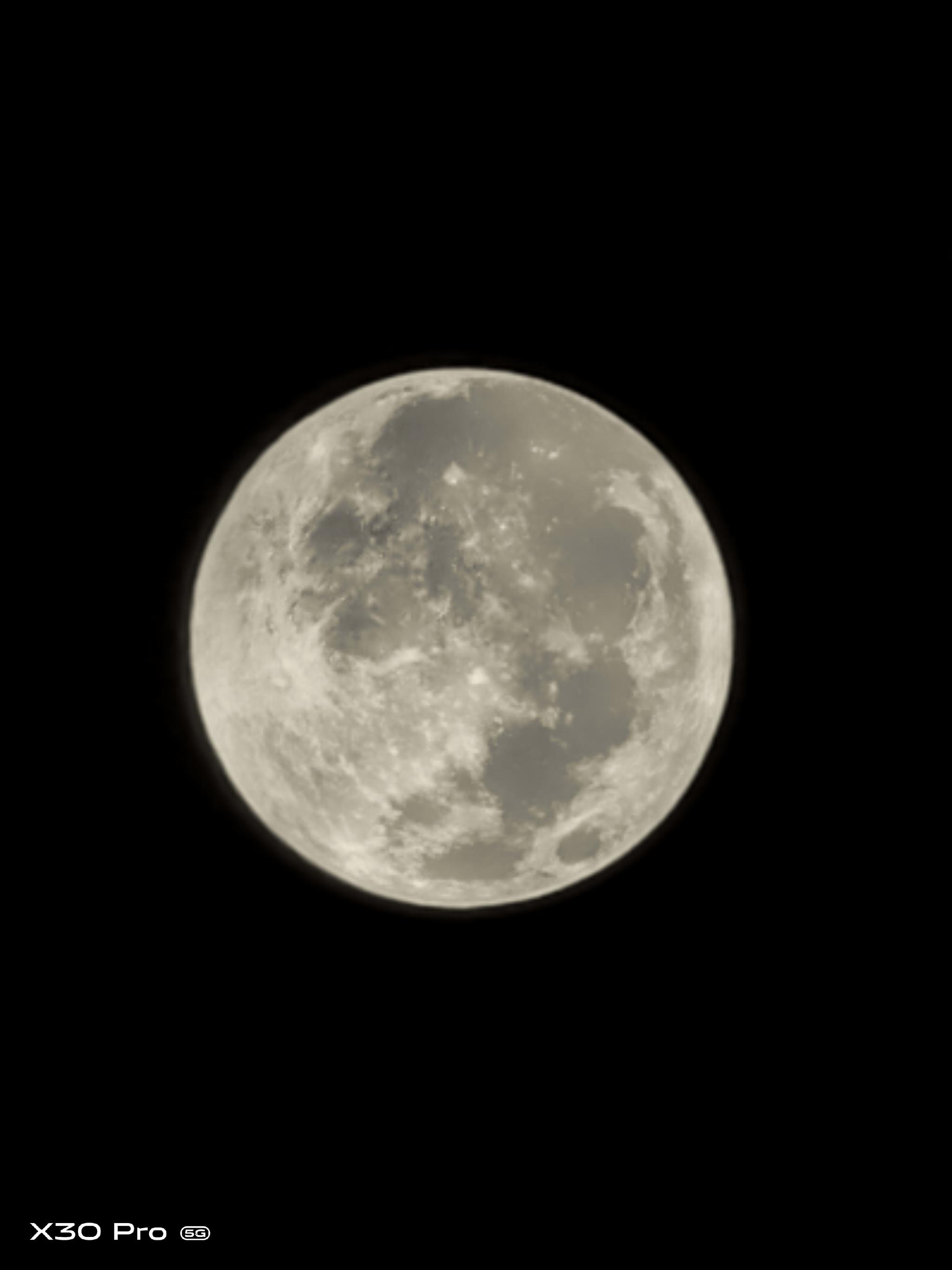 值得欣赏!手机拍月亮新晋成员vivo X30 Pro展示美轮美奂圆月!