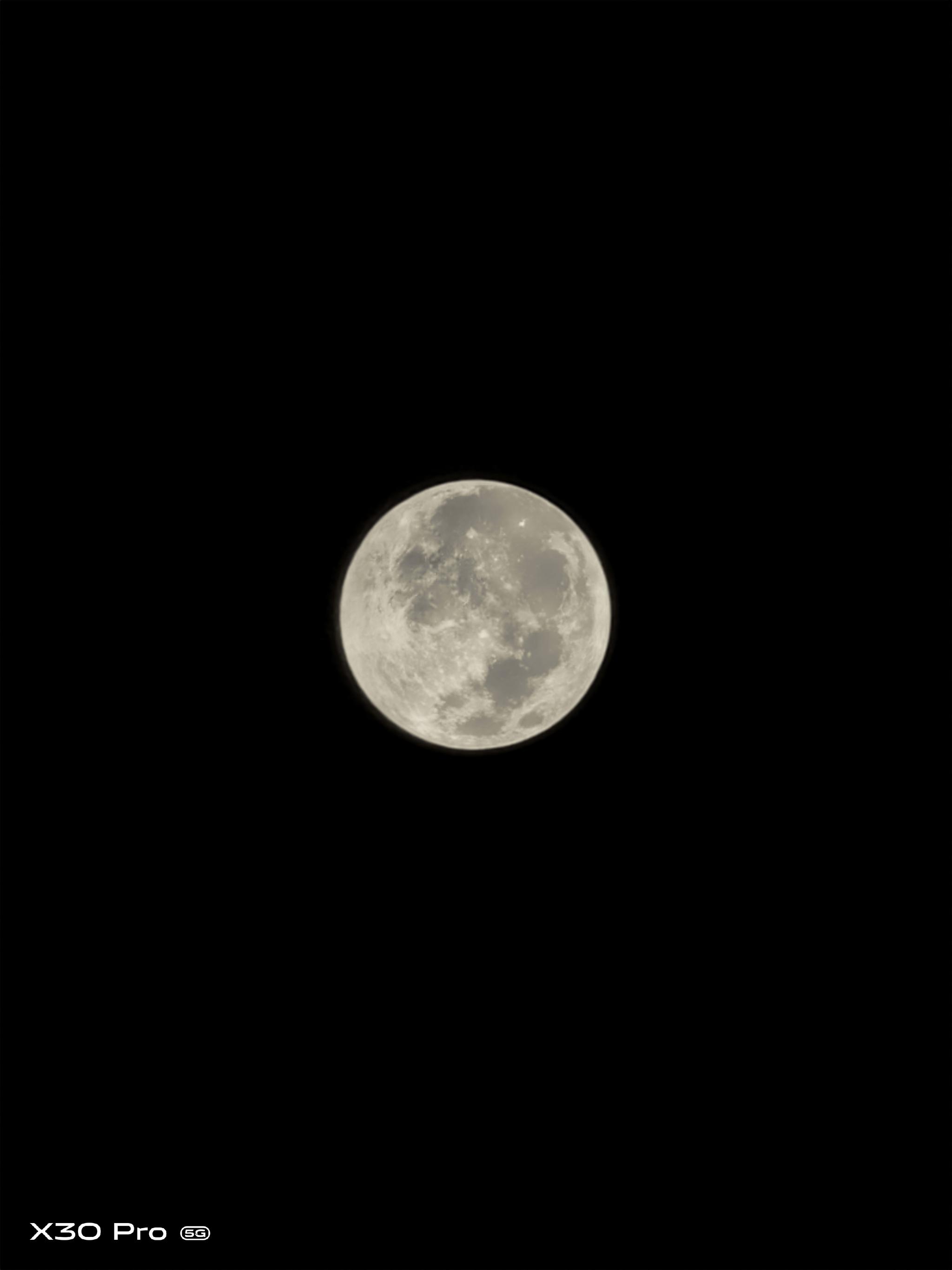 值得欣赏!手机拍月亮新晋成员vivo X30 Pro展示美轮美奂圆月!