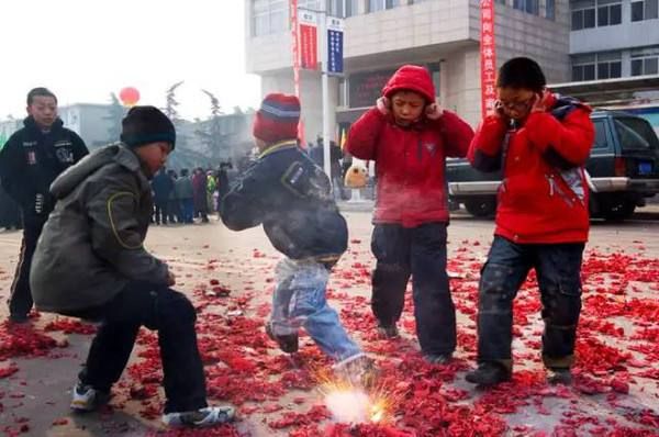 爆炸|鞭炮|炮仗_新浪新闻