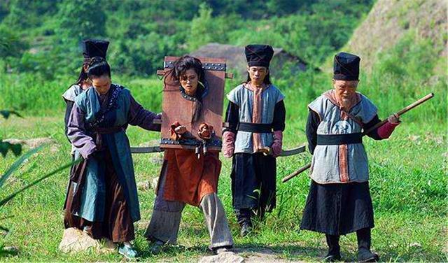 古代押送囚犯非常艰苦,为何遇到女囚犯,衙役们都抢着去做?