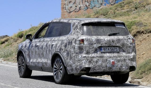 华晨中华v9路试谍照曝光!配宝马1.8t,又一suv来抢汉兰达饭碗
