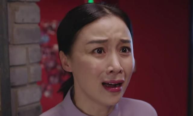 十九岁少女与母亲大闹女儿哭喊求道妈