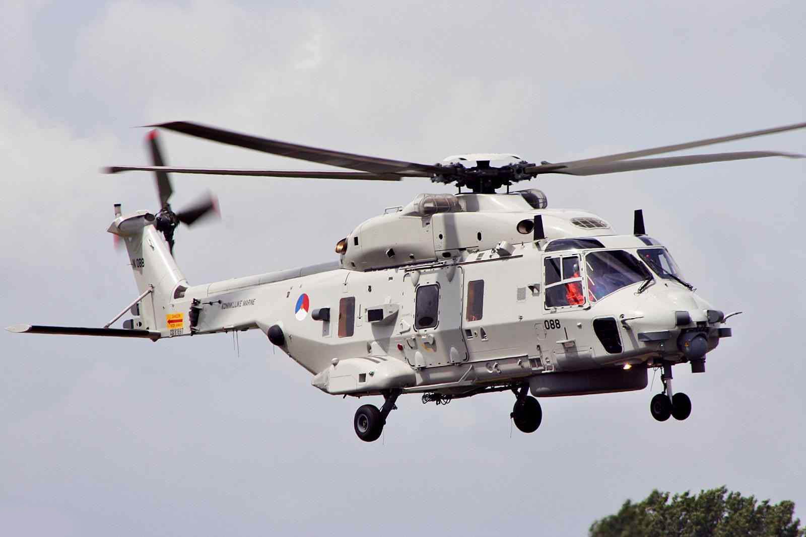 nh90直升机vs黑鹰对比图片