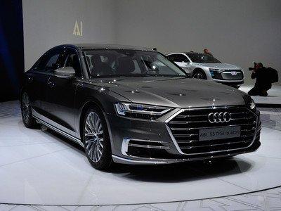 假如伊朗少将乘的奥迪a8l防弹车?防弹等级vr10!抵御北约穿甲弹