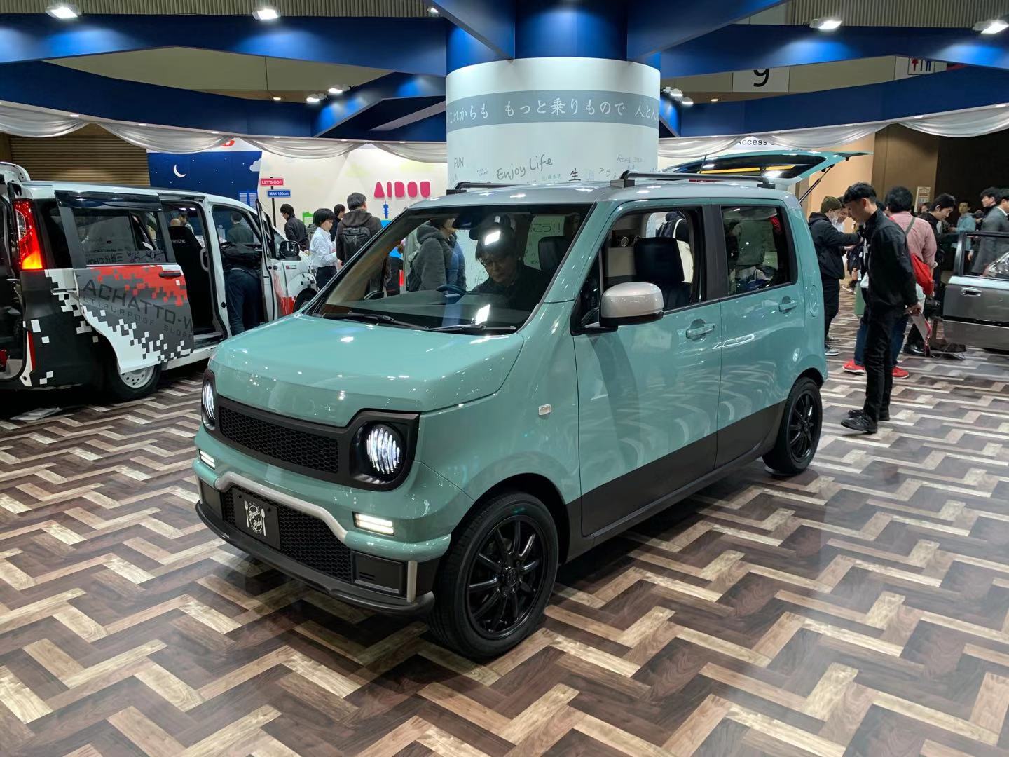 外观萌趣 后排带"沙发" 本田n-wgn特别版亮相2020东京改装展