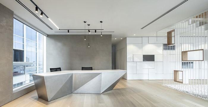 其次,通过墙面图案的处理来进行写字楼墙面造型装修设计.