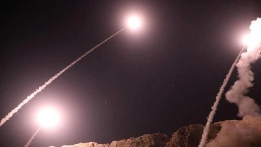 伊朗未拦截悬挂美国旗船只：军事推文无中生有，定会连累其他作者休闲区蓝鸢梦想 - Www.slyday.coM