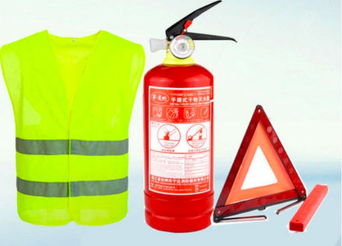 买新车先别急着交钱 看看这几个地方 都是猫腻和深坑