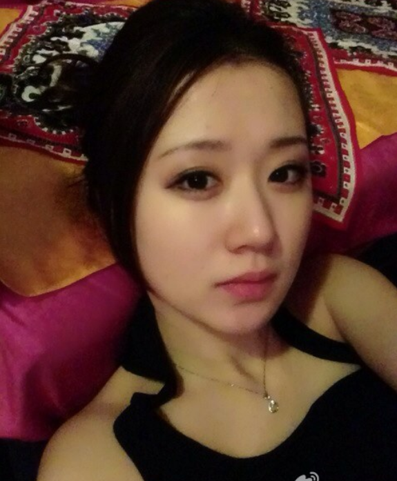 郝云妻子控诉家暴晒身上淤青照本人曝光不逊色郝云绯闻女友