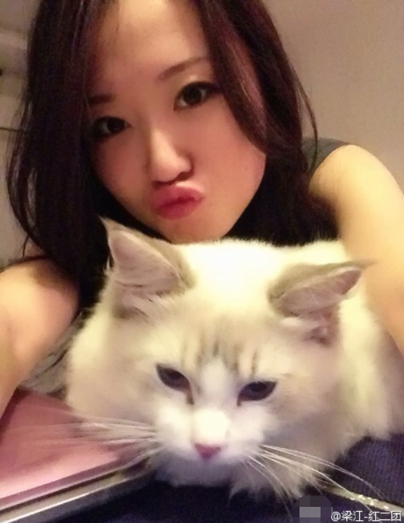 郝云妻子控诉家暴晒身上淤青照本人曝光不逊色郝云绯闻女友